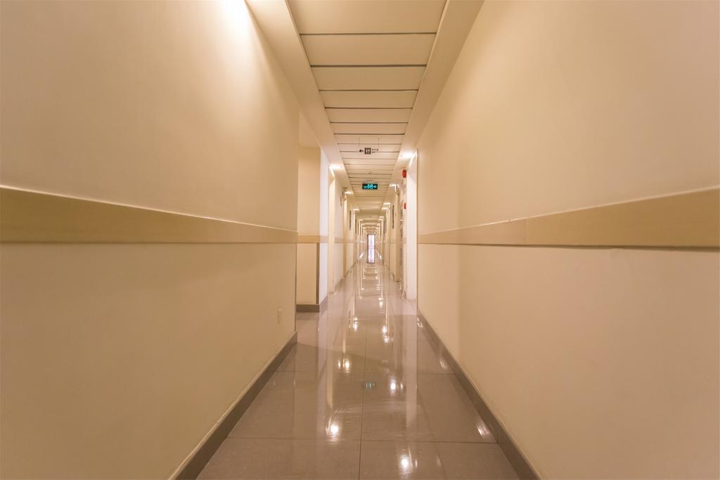 Jinjiang Inn - Shanghai Everbright Convention & Exhibition Center Екстер'єр фото